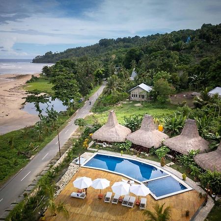 Three Queen Villa And Homestay Вайкабубак Экстерьер фото