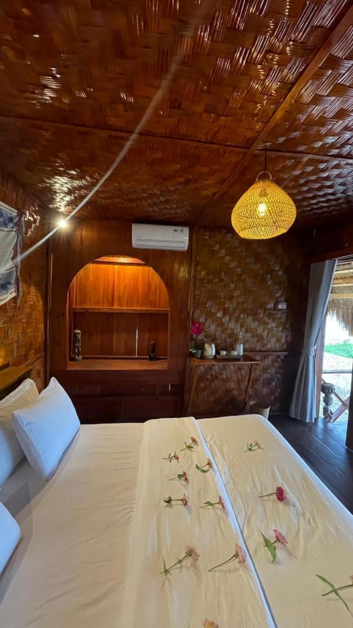 Three Queen Villa And Homestay Вайкабубак Экстерьер фото
